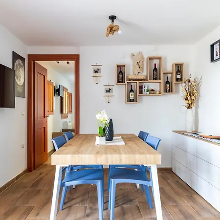 S'essia De Su Santu 1 Ferienhaus *